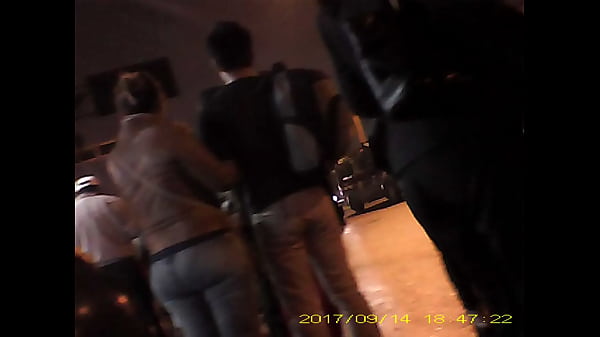 chola culona con su novio