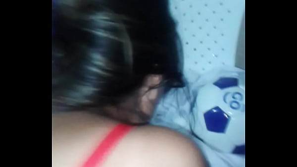 Mi morocha potosina desnuda en la cama